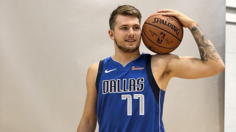 调动防守阵 调动防守阵