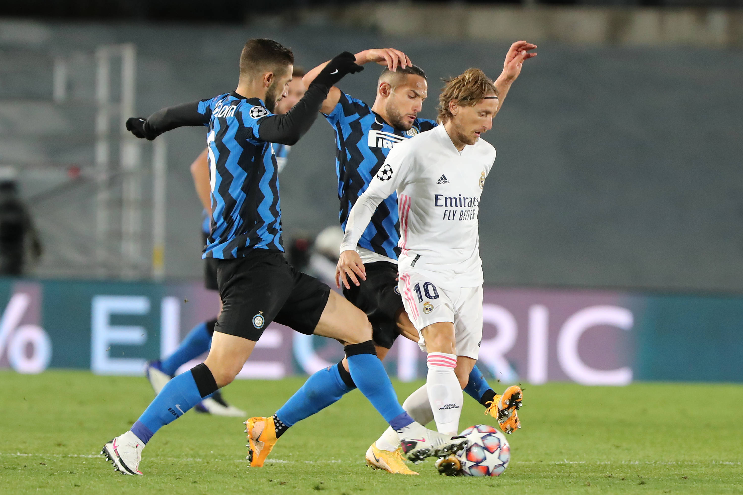 既可围绕 既可围绕